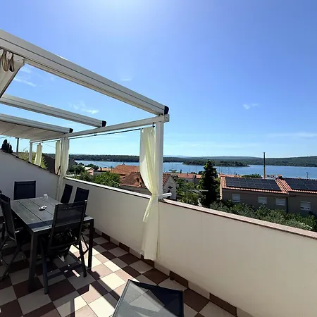 Appartamento Family Monika - Sea View - Heated Pool *