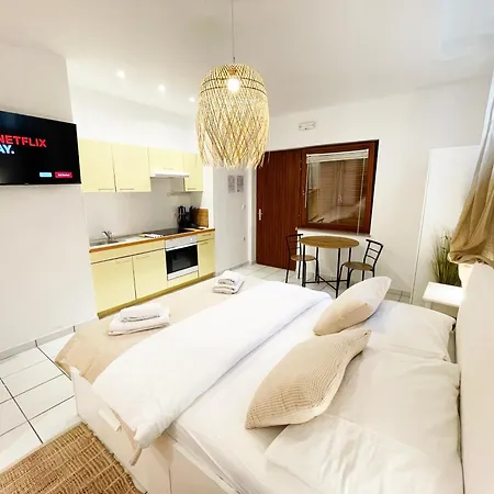 アパート Monika & Breakfast Baskets 145