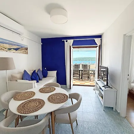 Apartmán Family Monika - Sea View - Heated Pool