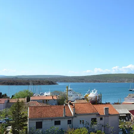Family Apartments Monika - Sea View - Heated Pool Apartment