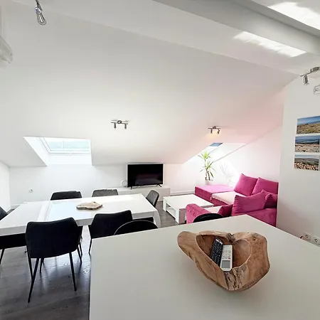 Family Apartments Monika - Sea View - Heated Pool * Punat